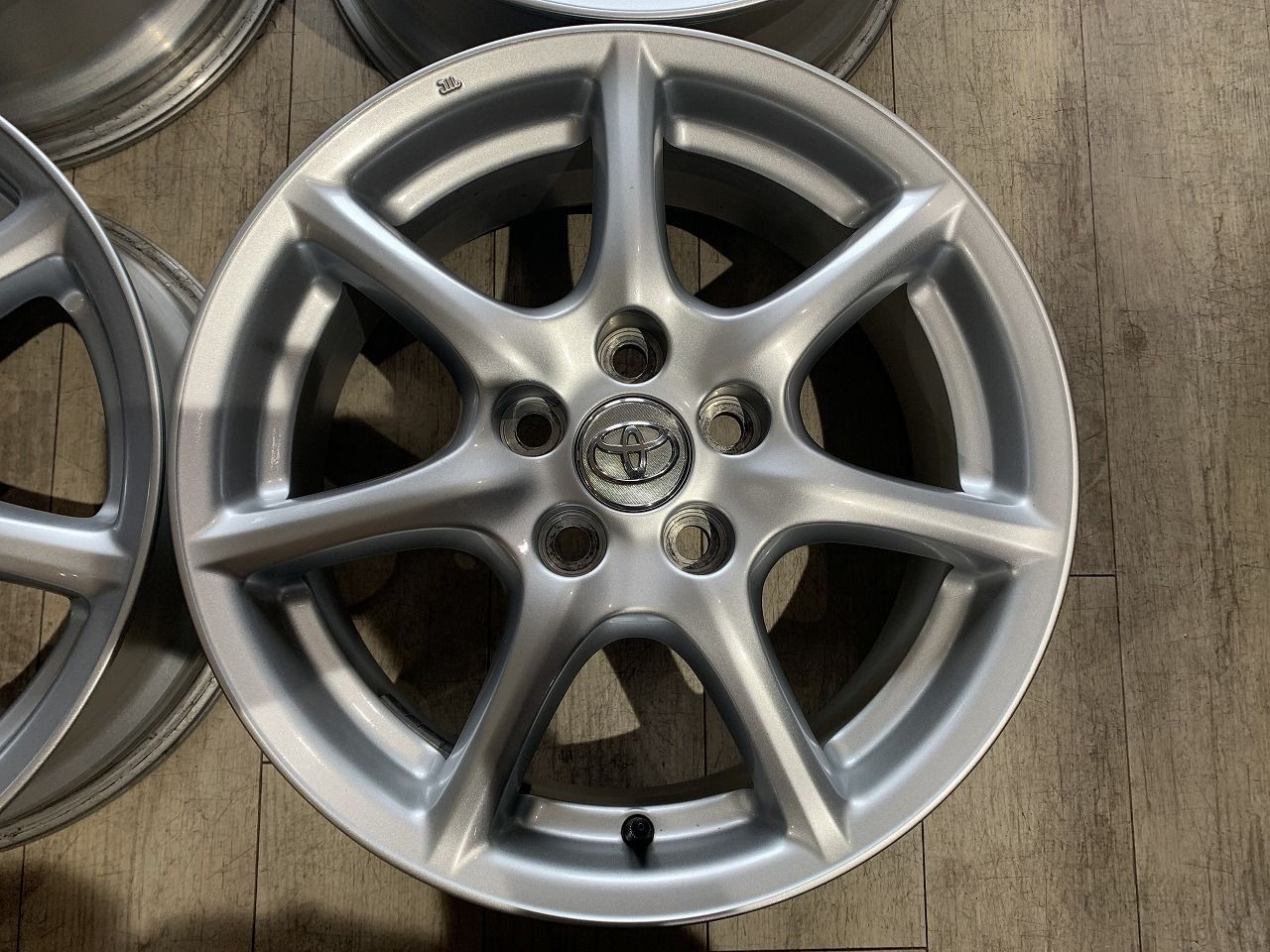大特価 イラスト 日産 NISSAN +45 114.3 4本 5穴 6.5J 17ｲﾝﾁ オーテック 日産 メカゴジラ