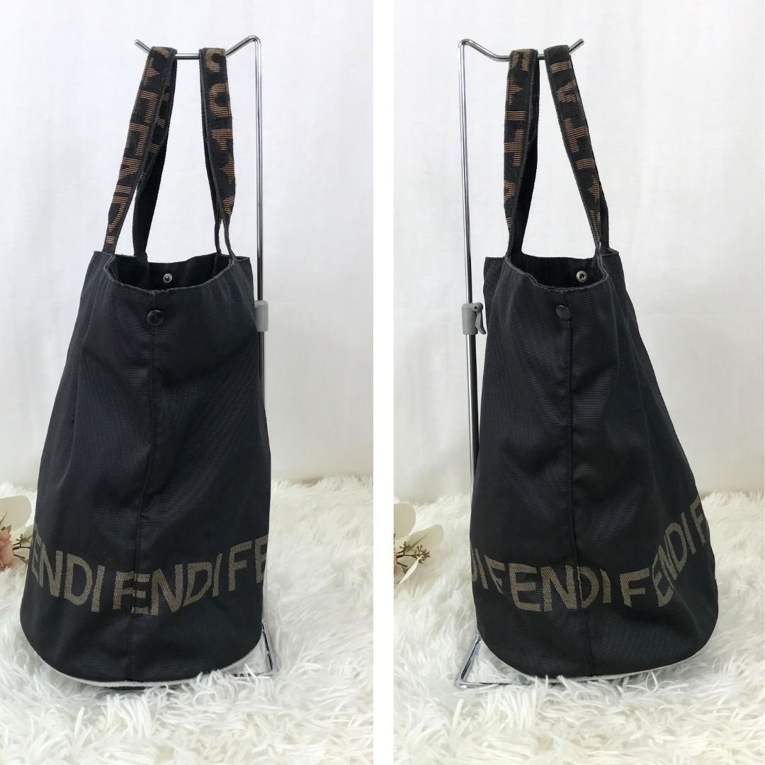 FENDI トートバッグ FF ロゴ ナイロン ブラック バケツ型 FENDI フェンデイ トートバッグ エコバッグ 楕円形 バケツ型