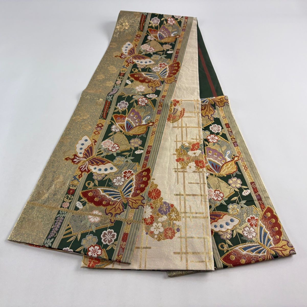 袋帯 研出青銅箔 煌びやかな華柄模様 金糸 金色 フォーマル O-4168