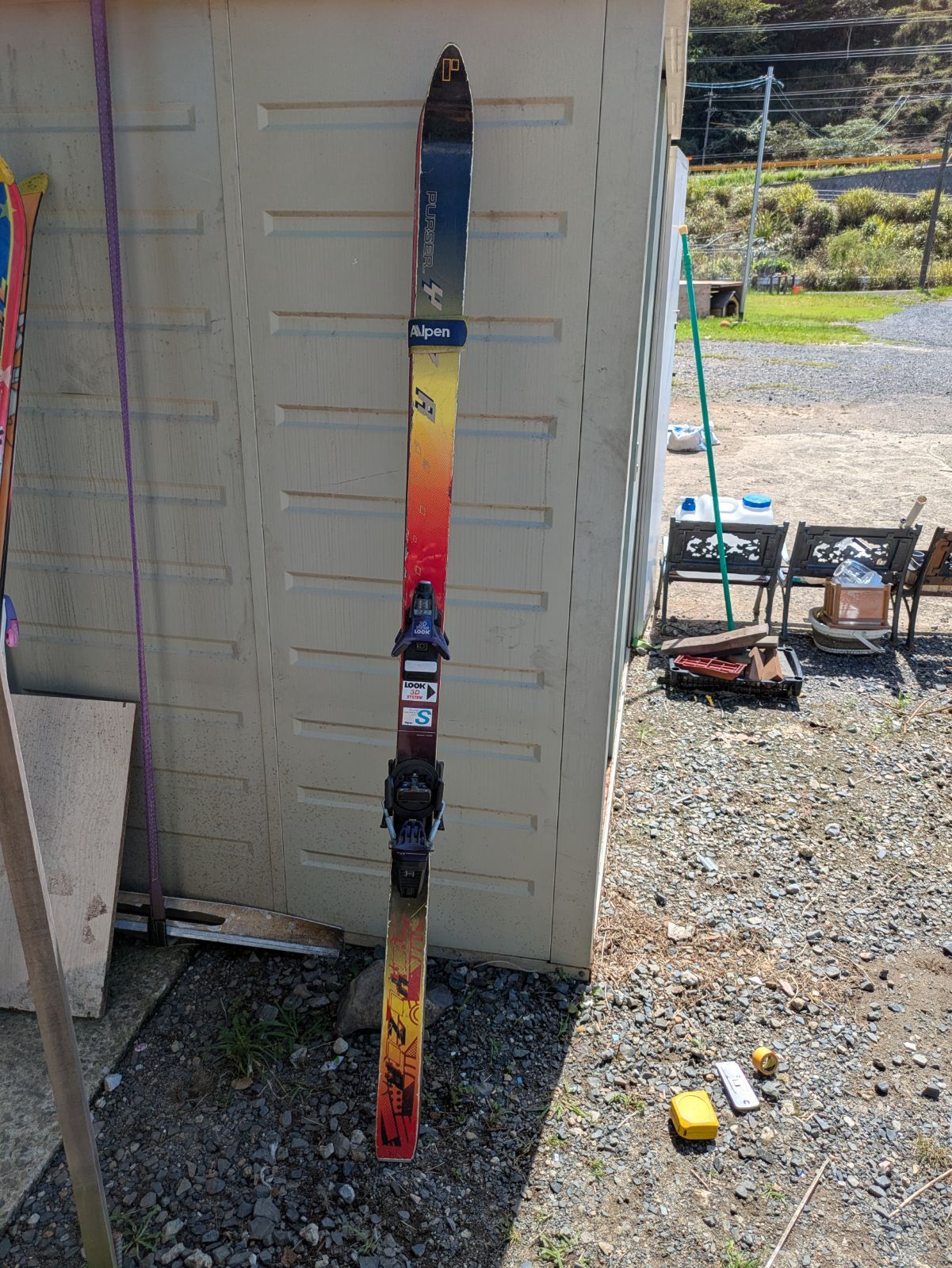 品 Salomon Scream Hot 10Pモデル スキー板