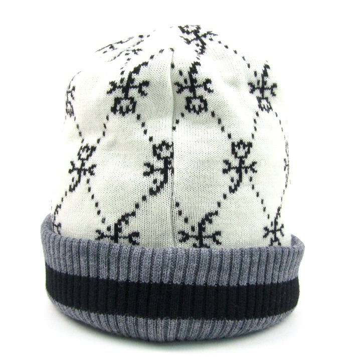 CASTELBAJAC ニット帽 雪の結晶模様 3色展開雪結晶 ポンポン付き ニットキャップ \u2013 古着屋Top of the