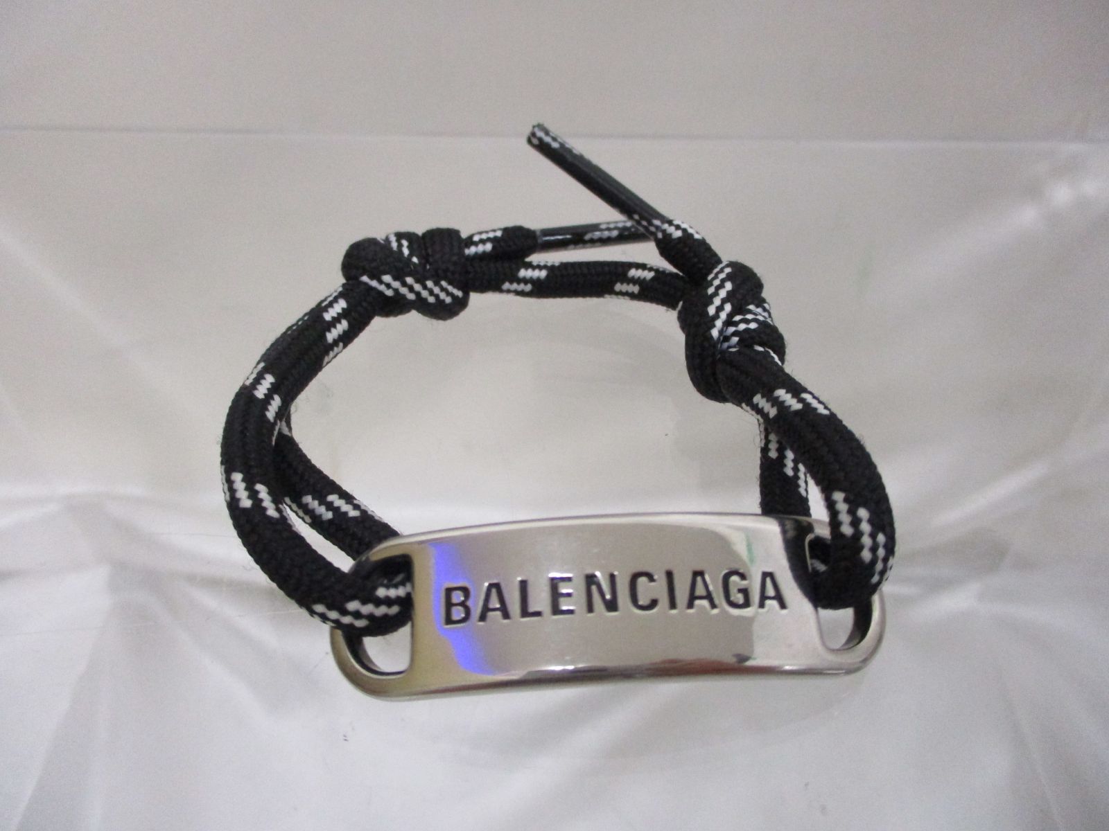 【新品・未使用品】バレンシアガ　プレート　ブレスレット　バングル BALENCIAGA - BALENCIAGA ロゴプレート ブレスレット PLATEの