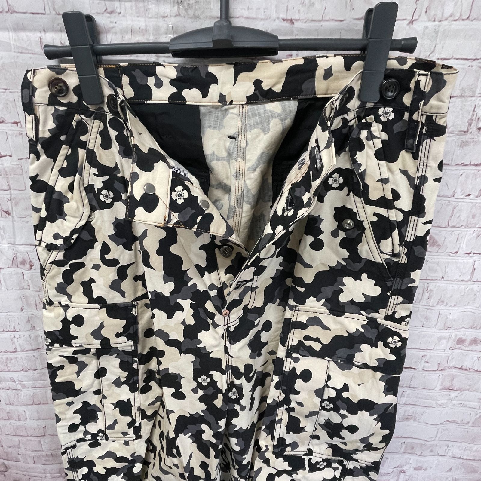 SUGARHILL FLOWER CAMO CARGO TROUSERS 34 - メルカリ