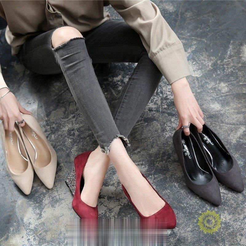 5色ウェッジソール パンプス 5cm/8cmヒール 痛くない レディース歩きやすい ポインテッドトゥ脱げない 上品通勤用仕事卒業式 ローヒール 5色ウェッジソール パンプス 8cmヒール 痛くない レディース歩きやすい