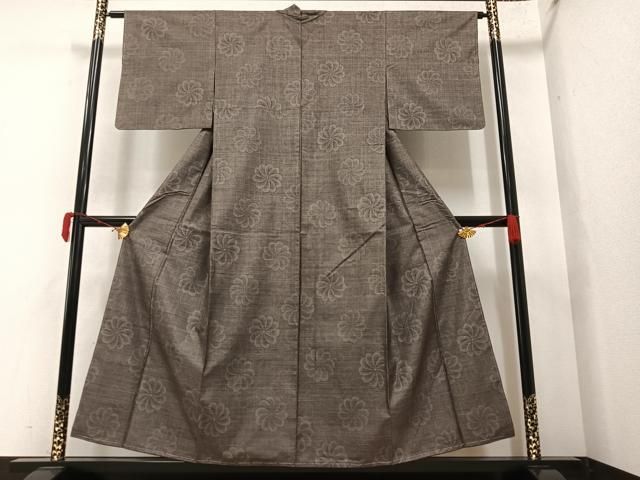 【未使用品・訳あり】白大島紬 着物 正絹 草花柄 カタス式 A-1495 未使用品・訳あり】白大島紬 着物 正絹 草花柄 カタス式 A-1495