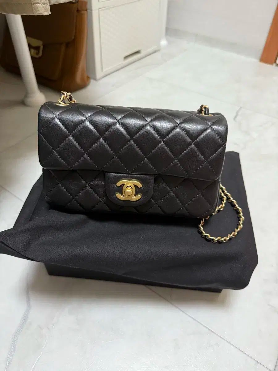 Chanel シャネル ゴールデンボール ニューミニ