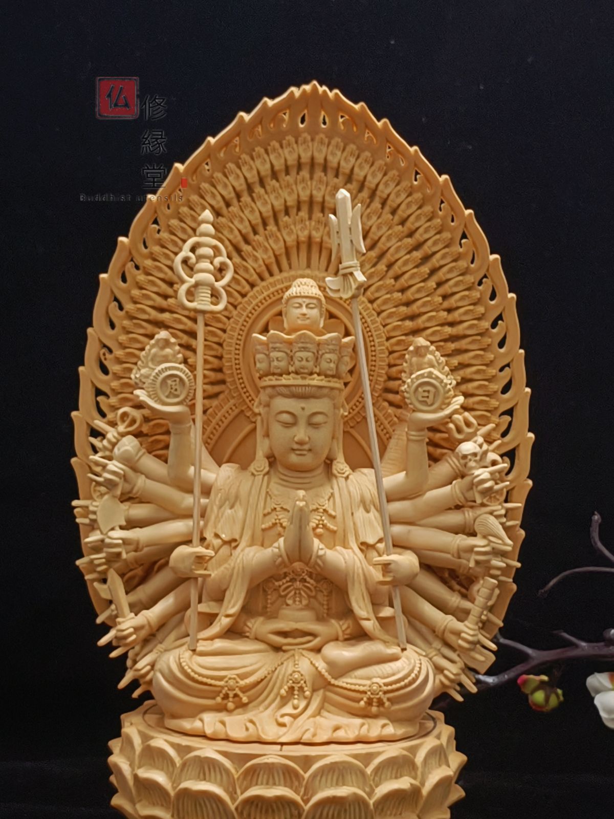 修縁堂】木彫り 仏像 千手観音菩薩座像 彫刻 一刀彫 天然木檜材 ご利益