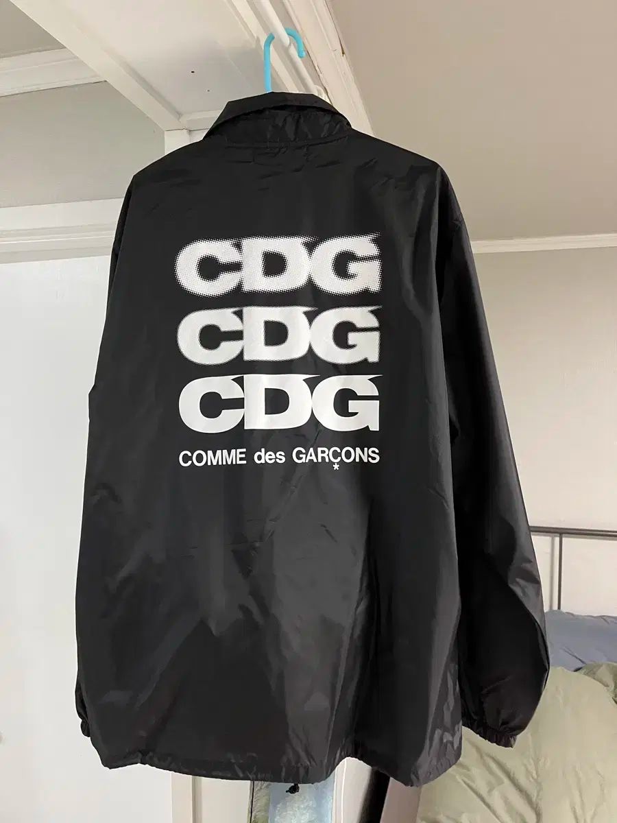 CDG ロゴ