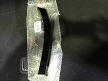 80系 ヴォクシー ノア エクスワイア 右マッドガードリア プロテクター