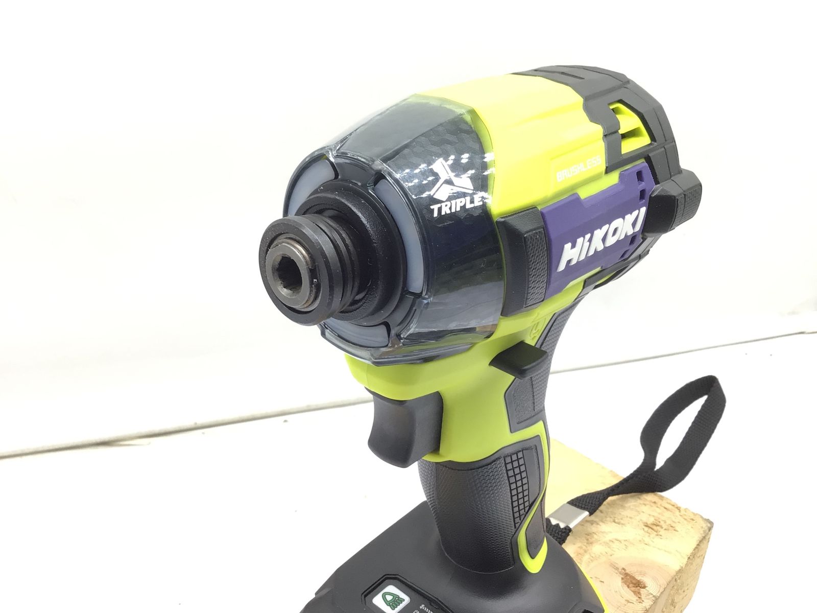 インパクトドライバ