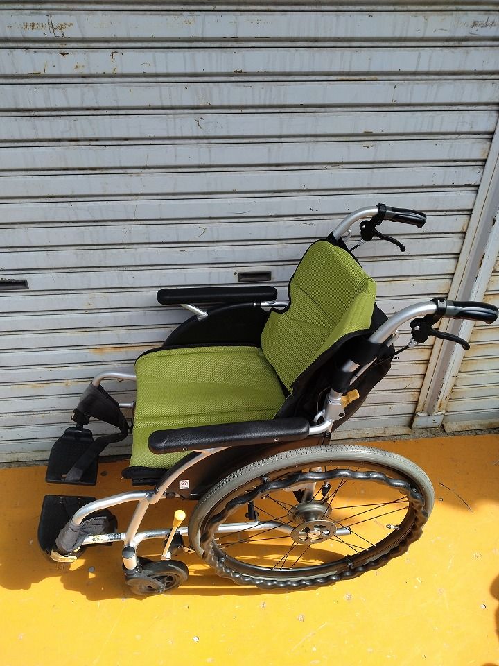 送料無料 一部地域を除く 松永製作所 ネクストコア 自走型車いす NEXT-11B-42 KM-25-0919-08
