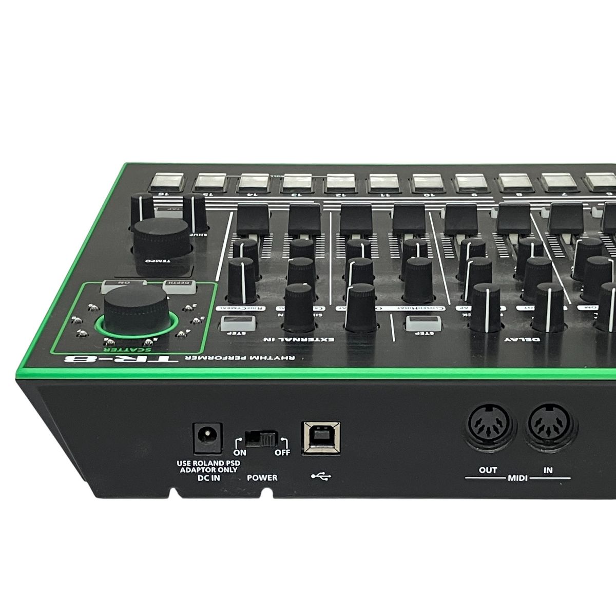 TR-8 リズムマシン