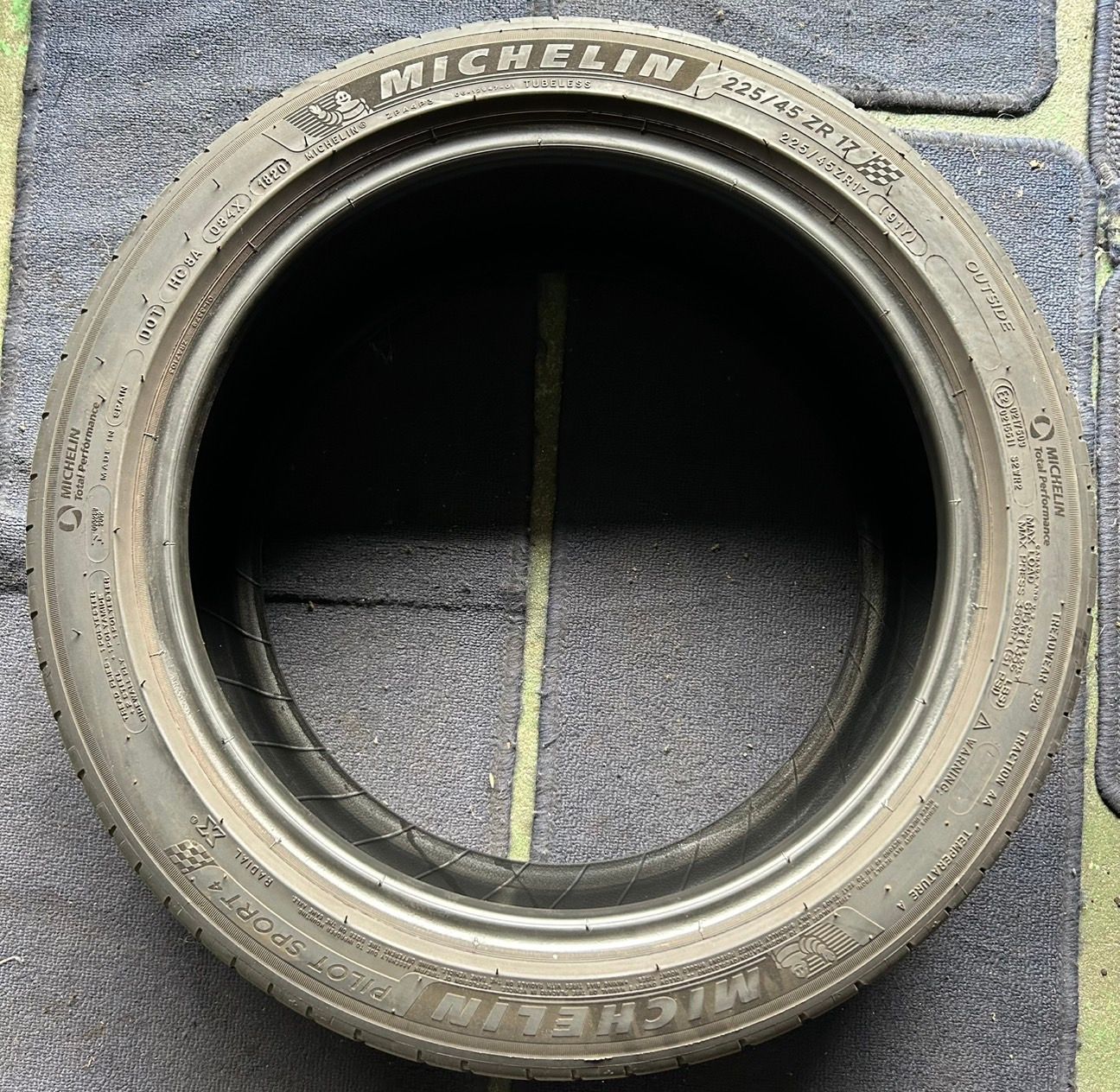 245|40R17 ASP2915