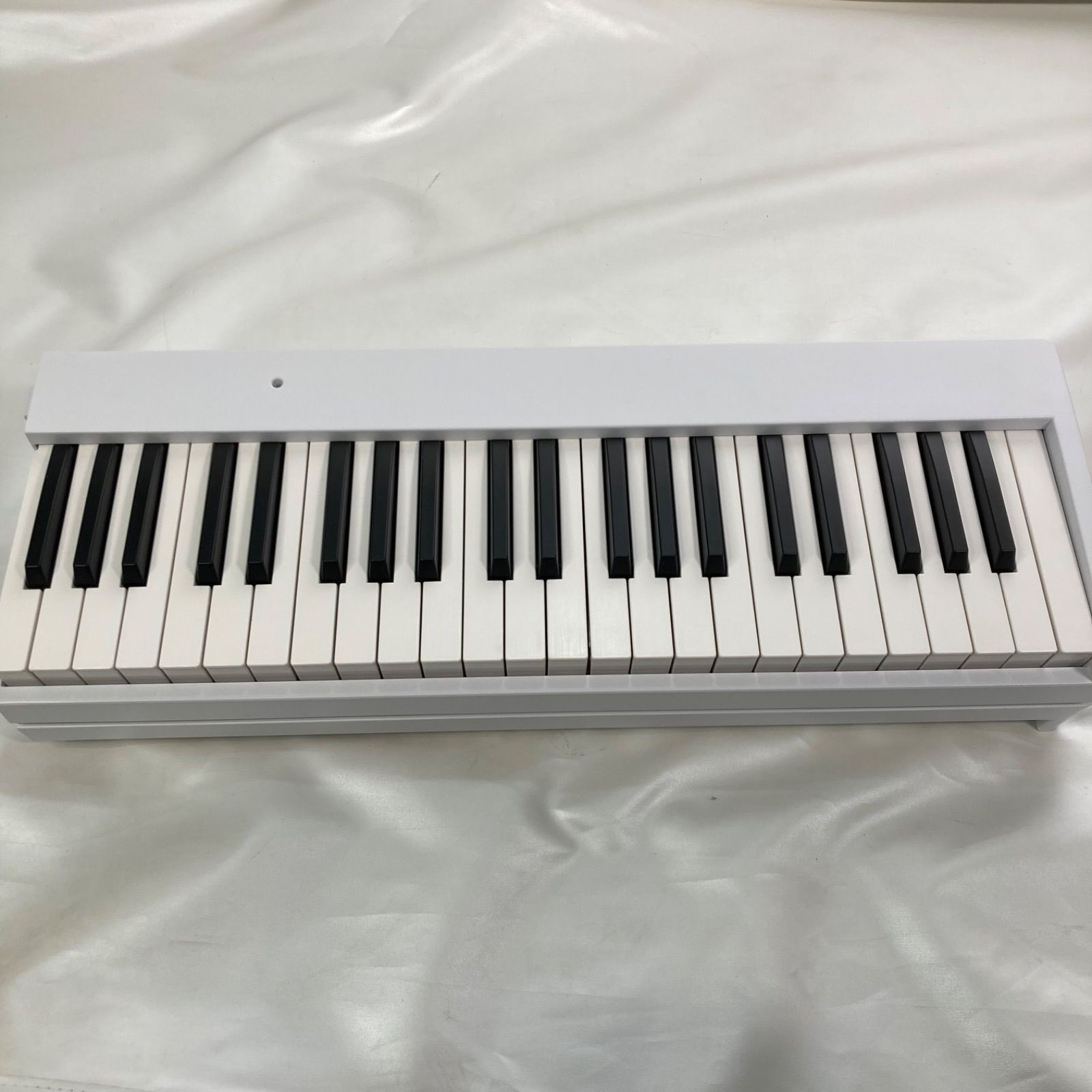 折り畳み式電子ピアノ