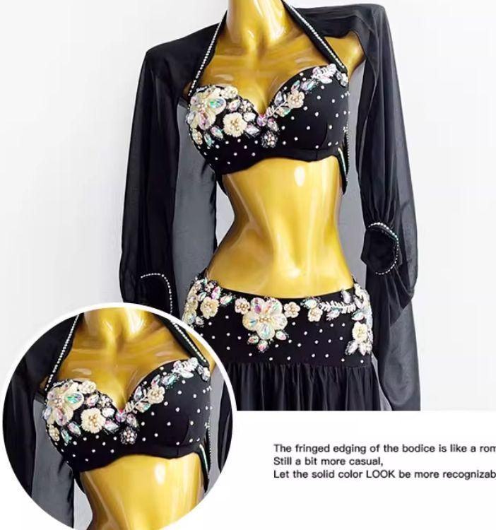 ベリーダンス衣装 ブラスカートセットアップ 白/黒 オーダーメイド ベリーダンス衣装 ブラスカートセットアップ 白/黒 オーダーメイド