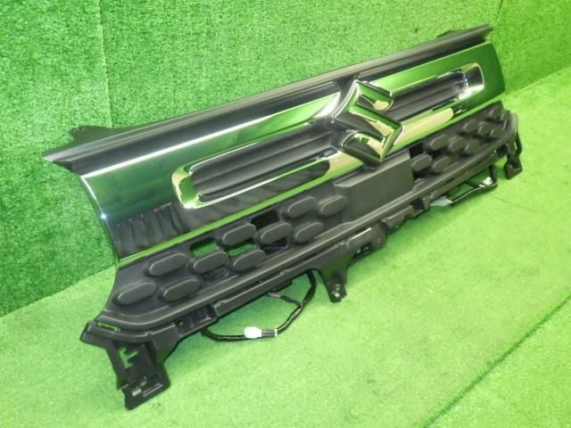 スペーシア 5AA-MK94S ラジエータグリル レーダー付 71740-53U00-C48 9137