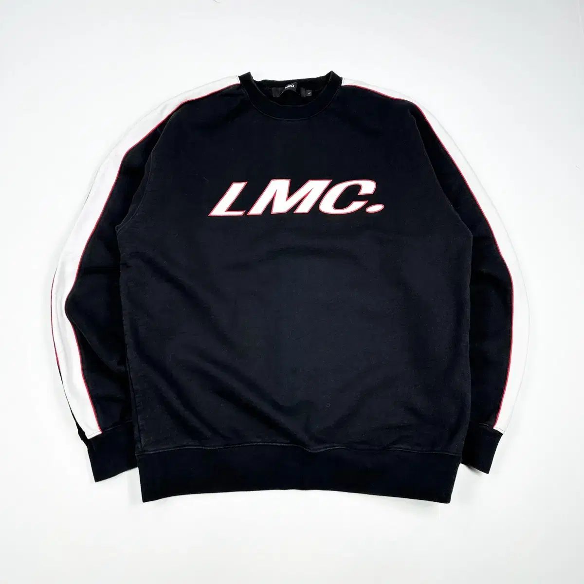 （ L ） LMC スペルアウト ビッグロゴ パーカー 黒