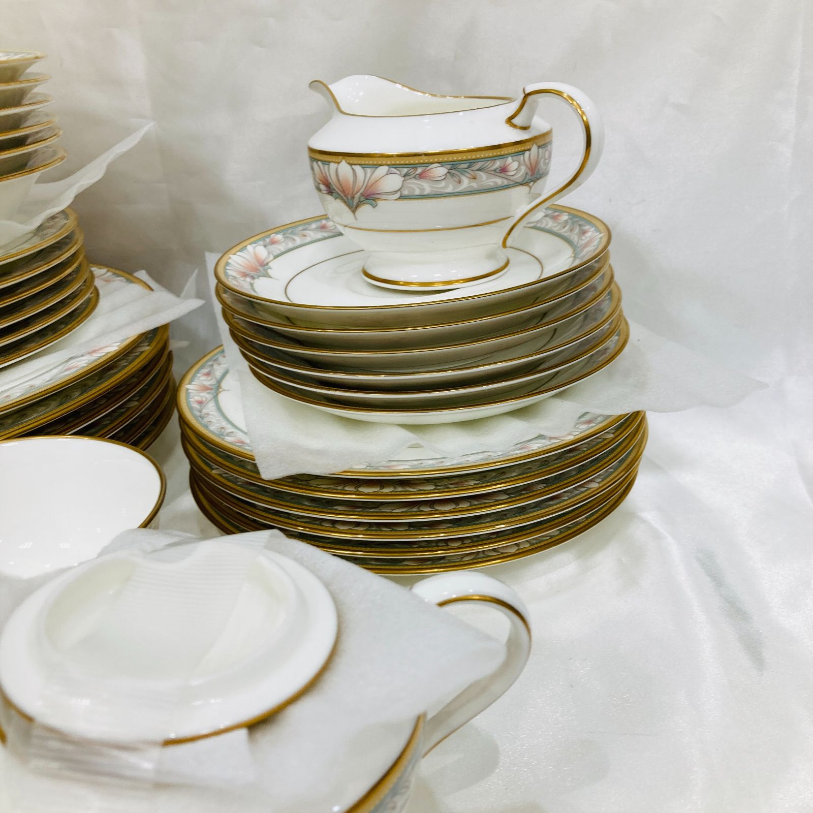 Aフォロー割引あり【保管品】Noritake ノリタケ CHARLOTTE シャーロット 食器 皿 プレート カップアンドソーサー セット まとめ売り  - メルカリ