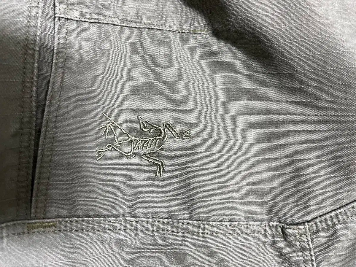 ARC TERYX アークテリクス LEAF アサルト パンツ