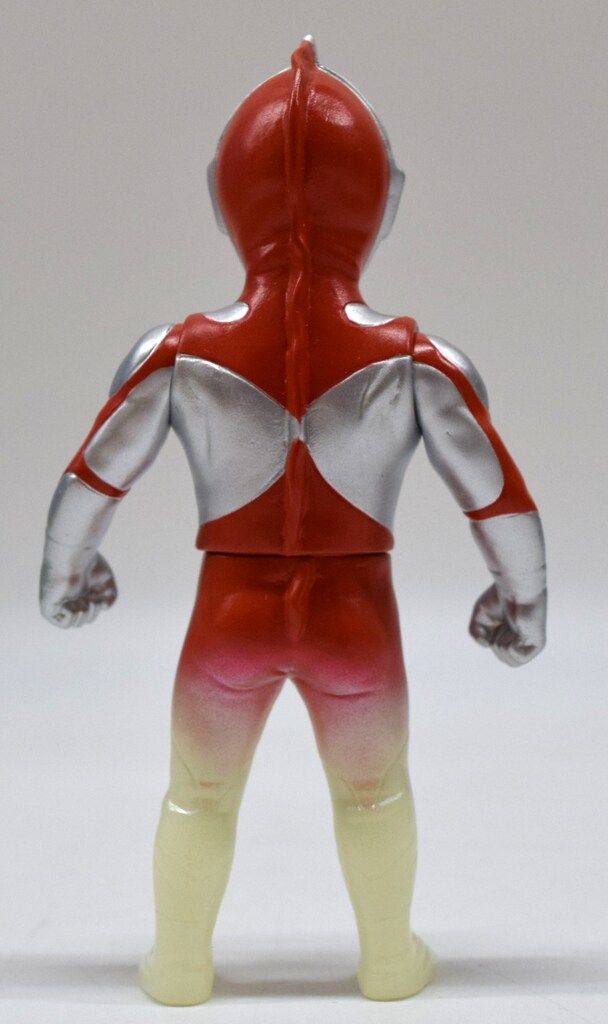 ウルトラマン MAXTOY ミニソフビ怪獣倉庫シリーズ 蓄光成型 MAXTOY ミニソフビ怪獣倉庫シリーズ ウルトラマン 蓄光成型