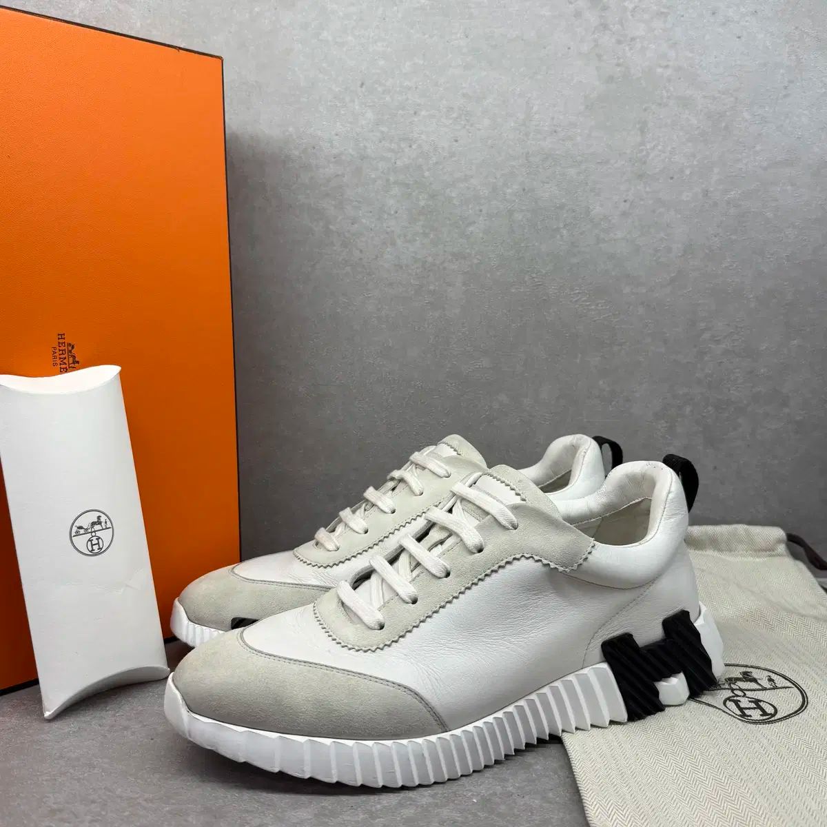 エルメス スニーカー バウンシング 白 定番 42 スニーカー