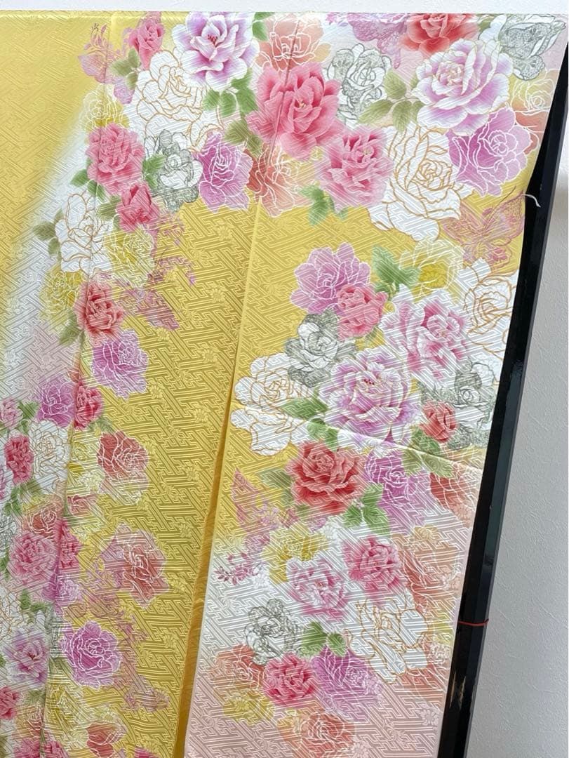 振袖 仮絵羽 ラメ刺繍 金彩 紋意匠 薔薇 正絹 未仕立て品 八掛