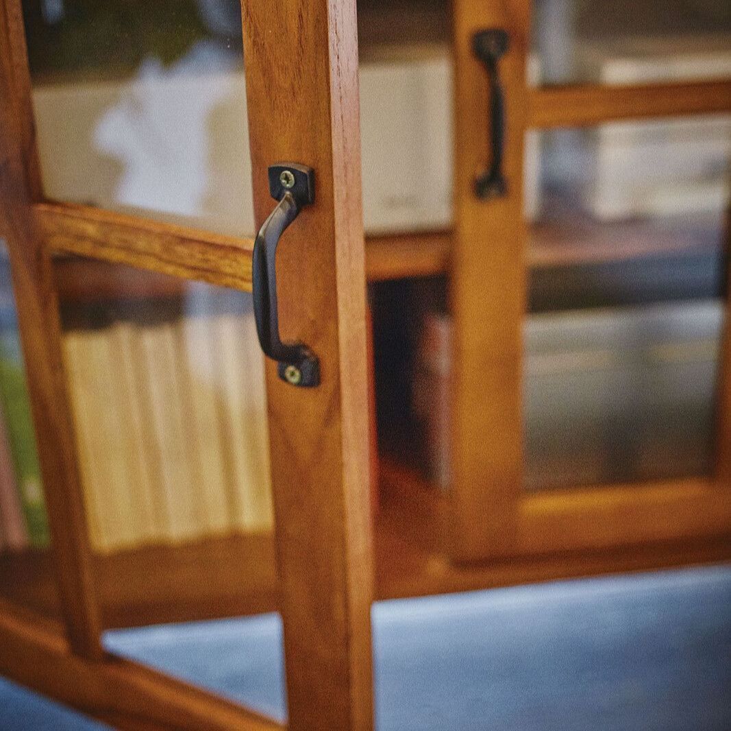 カップボード ティンバー