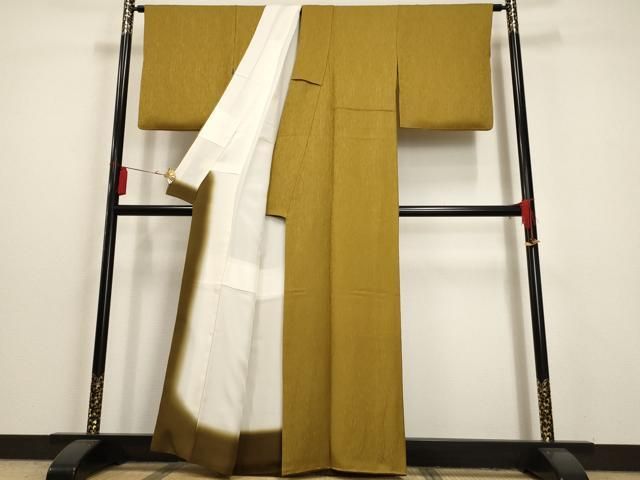 平和屋着物□上質な色無地 作家物 風景地紋 柳茶色 正絹 逸品