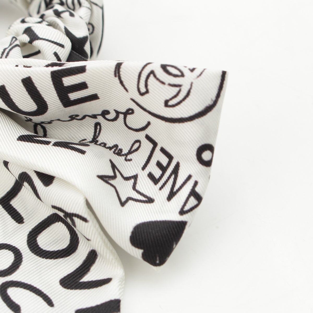 シャネル 25SS シルク シュシュ リボン アイコン ヘア AA890 ホワイト×ピンク DECORATOM_COM_BR