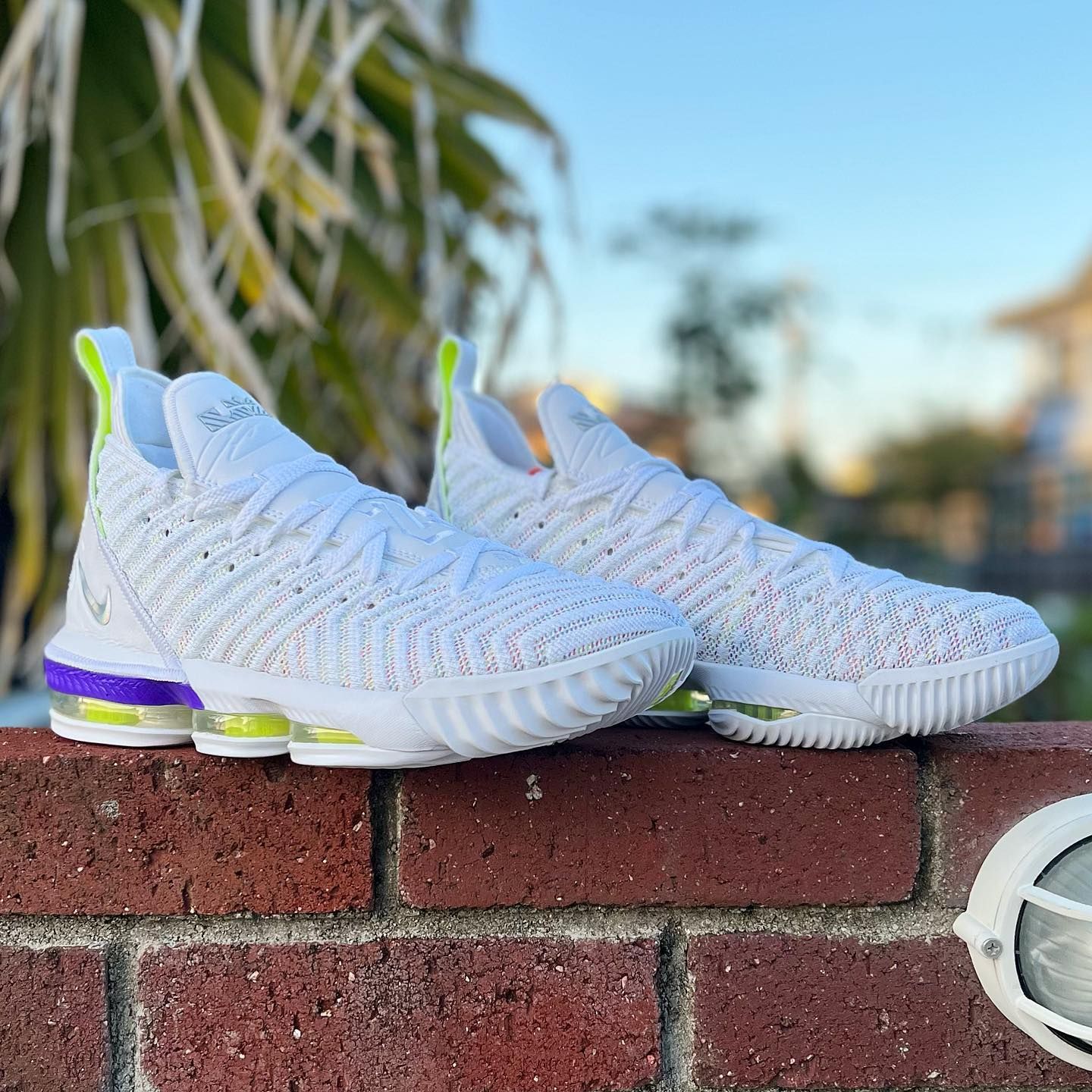 NIKE LEBRON 16 'BUZZ LIGHTYEAR' ナイキ レブロン 16 バズライト ...