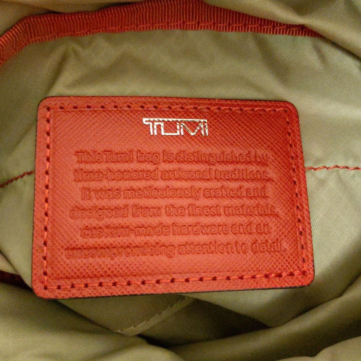【希少・美品】TUMI 珍しい赤のレザー製 ショルダーバッグ TUMI(トゥミ) ショルダーバッグ - レッド レザー - メルカリ