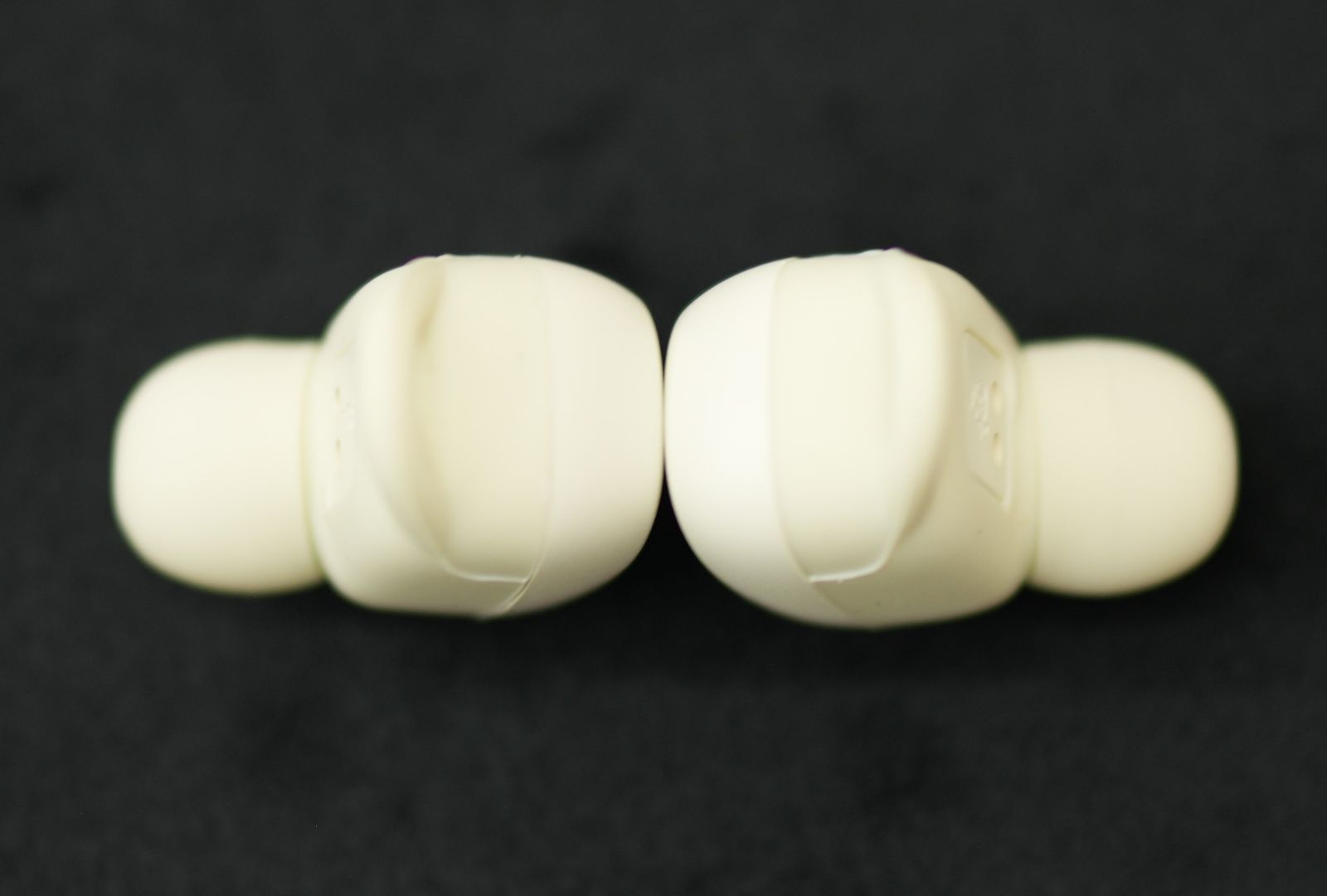 Rookのフルワイヤレスイヤホン 岡宮来夢さんモデルEdition K Rook