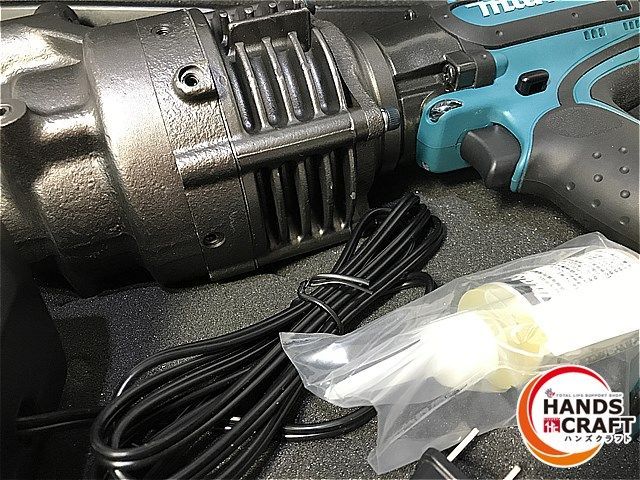 ◇ マキタ(Makita) 充電式パンチャ バッテリー+充電器付 PP200DRG