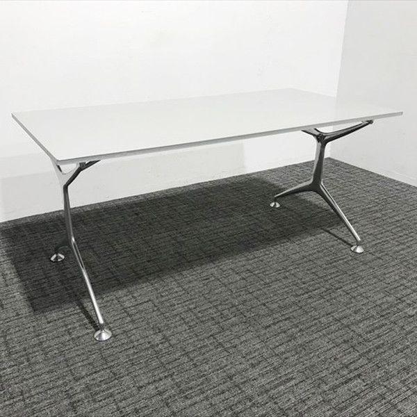 カッシーナ ミーティングテーブル 完成品 アリアス フレームテーブル 平テーブル 折りたたみ可 Cassina