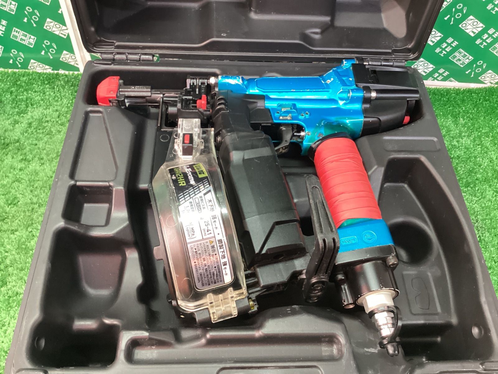 マキタ 41mm 高圧エアビス打ち機 AR412HRM 青 | IT8B1G7ZT611