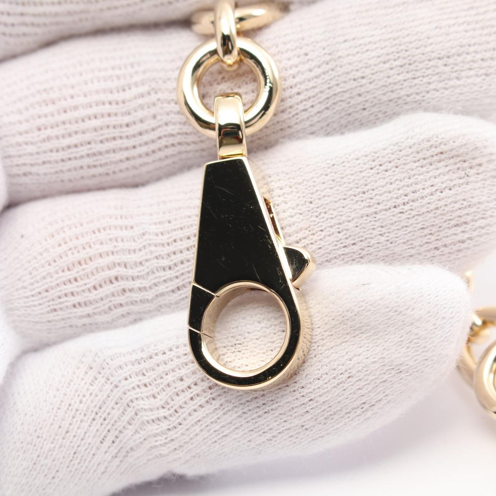 ディオールカロベルト チェーン カナージュ エアポッズ ディオールカロベルト チェーン カナージュ エアポッズ Dior