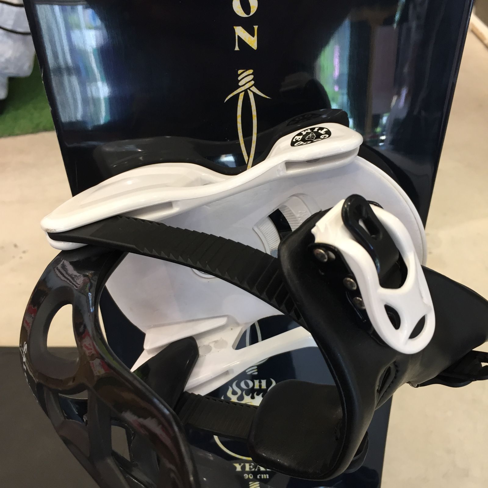 スノーボード　キッズ　90　SALOMON　中古品　傷あり　サロモン スノーボード キッズ 90 SALOMON 中古品 傷あり サロモン