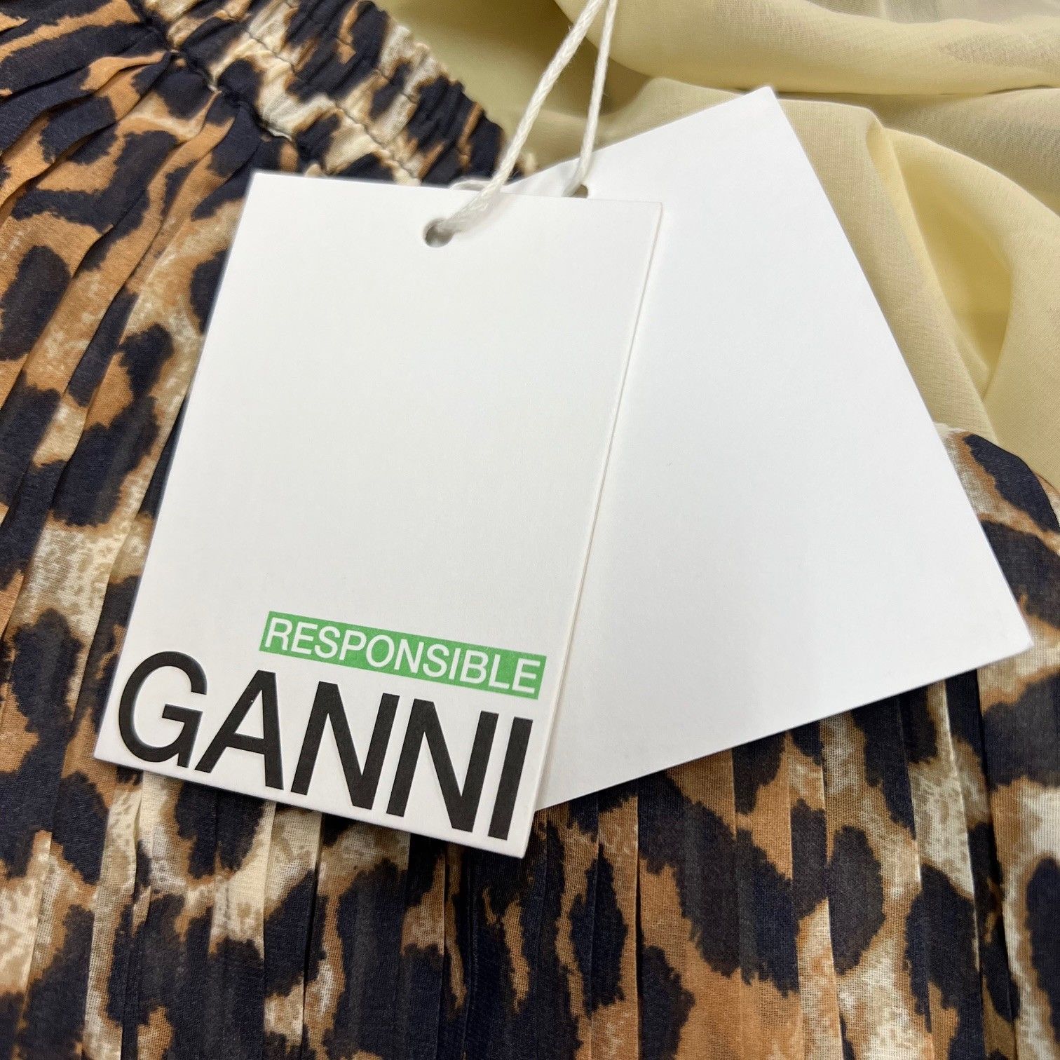 レオパードプリントスカート