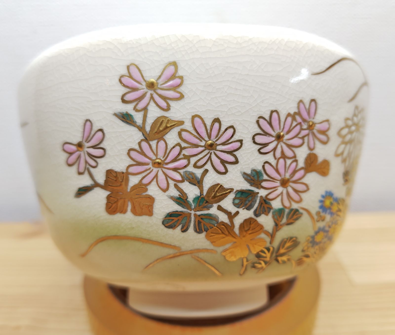逢絢亭・新品】茶道具 茶碗 京焼 仁清 菊の図 富永玄山 共箱入り