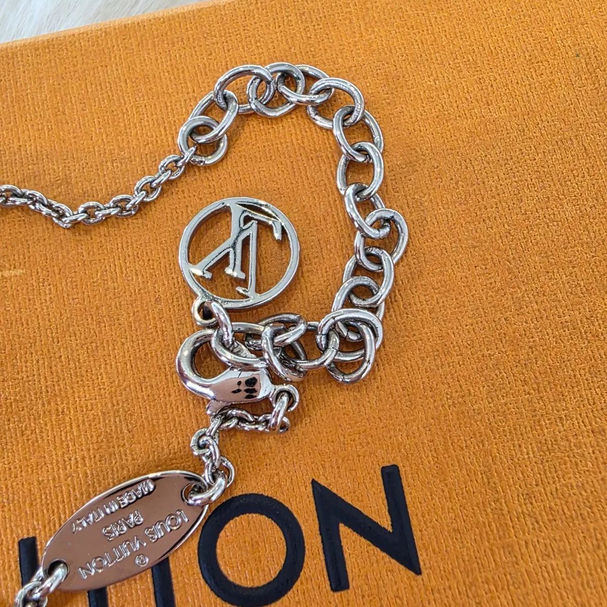 ☆【Louis Vuitton/ルイヴィトン】 ネックレス・エセンシャル V