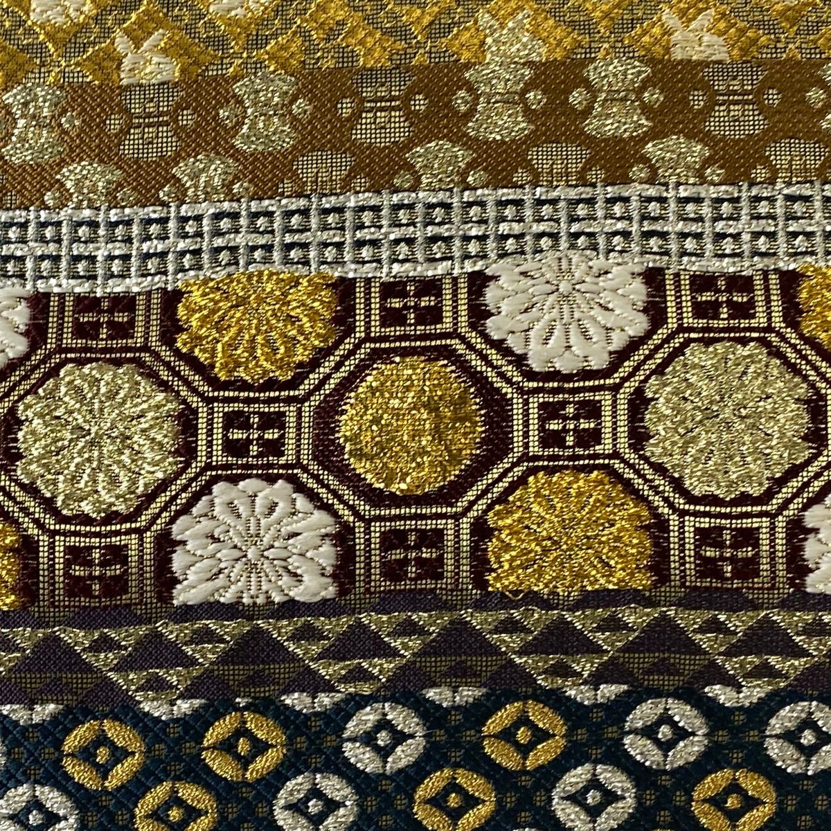 袋帯 美品 逸品 誉田屋源兵衛 落款 段縞 花 金糸 刺繍 黒 全通