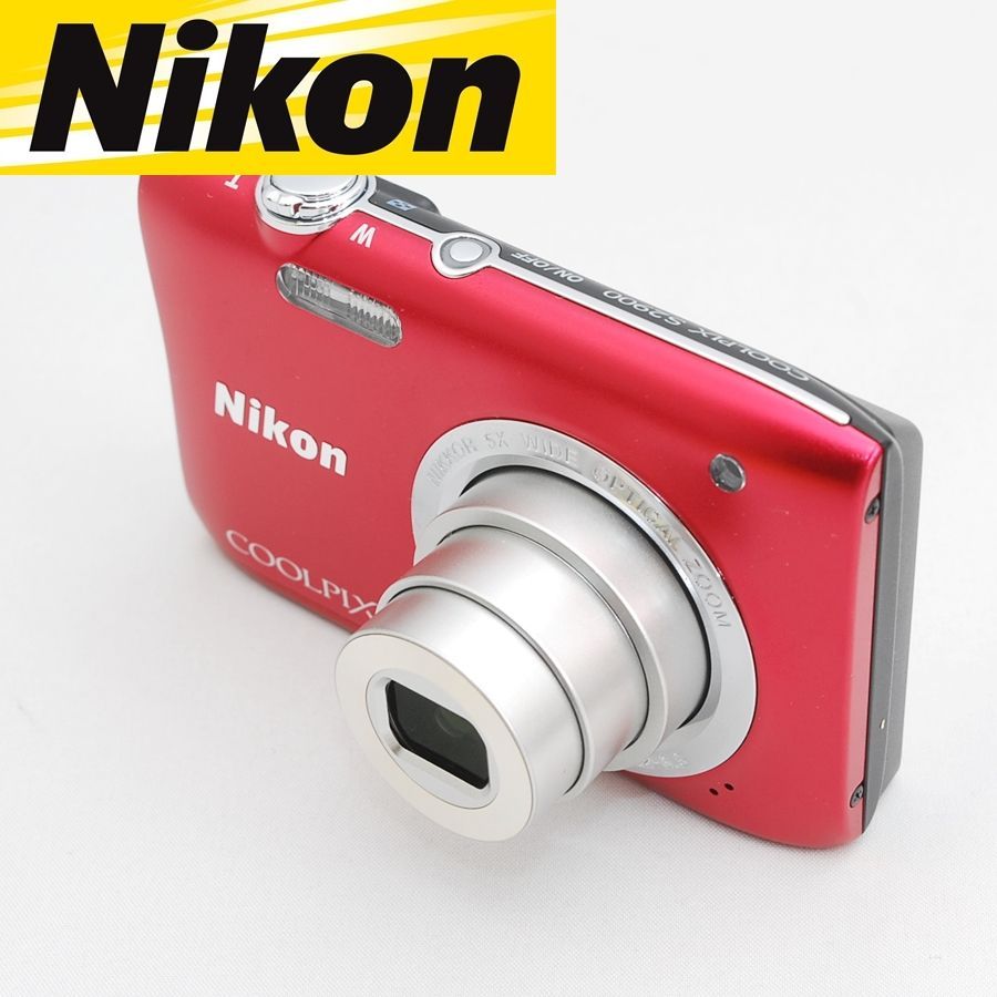 使い勝手の良い nikon COOLPIX (1210万画素／3倍ズーム／アーバン