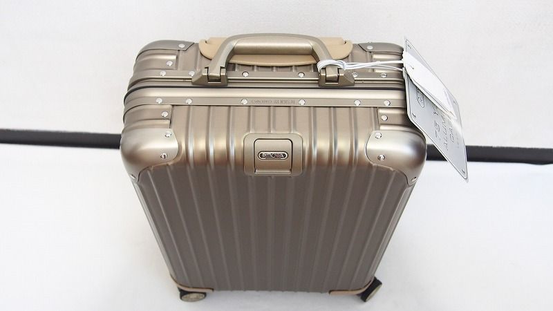 RIMOWA TOPAS 34L チタニウム 4輪 スーツケース 機内OK RIMOWA TOPAS