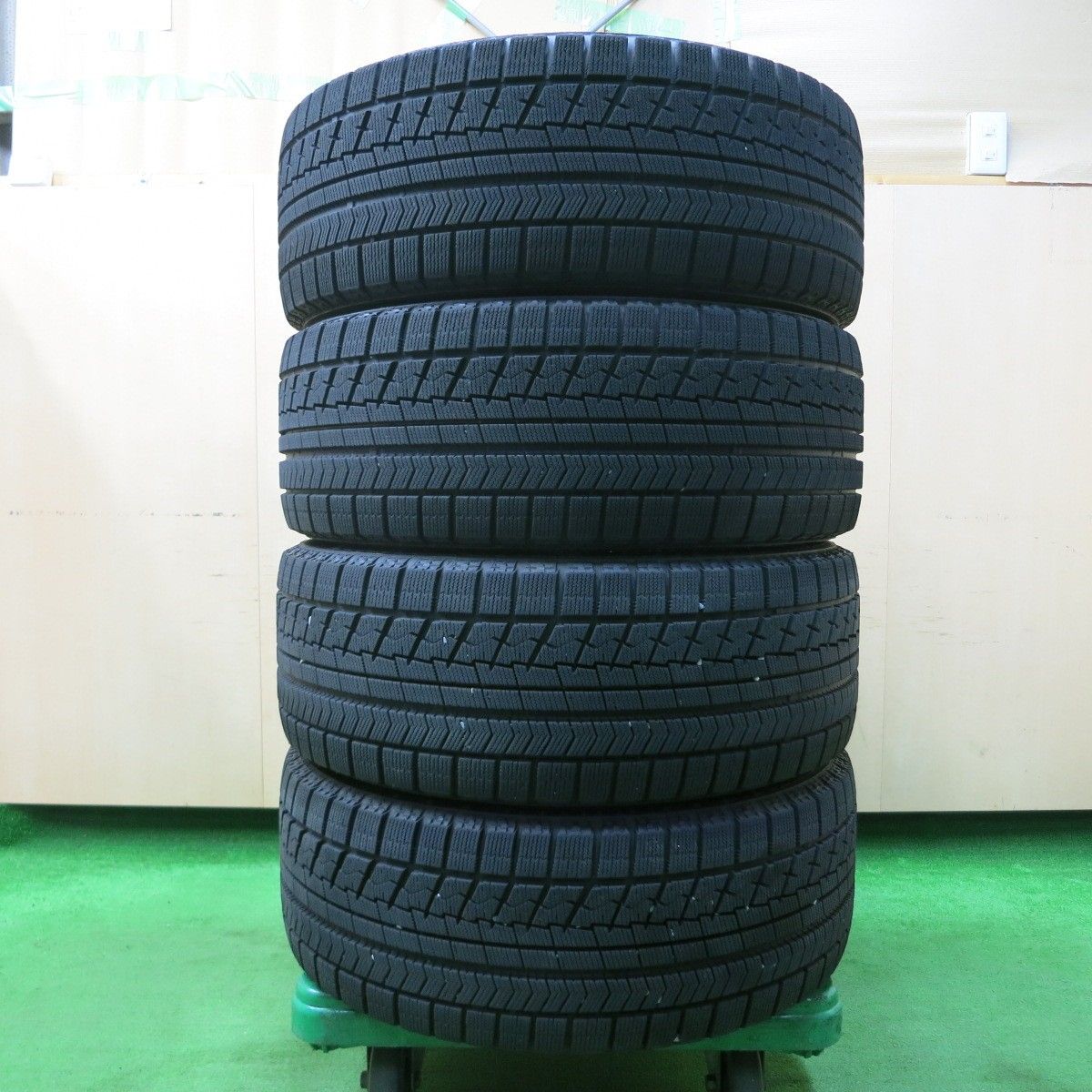 225/50r18 勇ましく 4本 2021年製 ブリジストン バリ溝