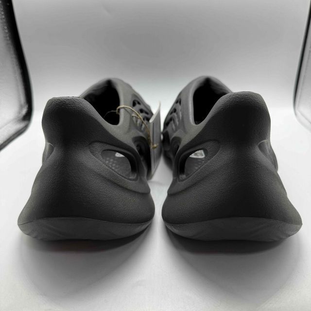 新品 adidas YEEZY Foam Runner CARBON カーボン adidas YEEZY Foam Runner 