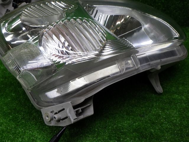 ダイハツ L375S L385S タント ヘッドライト 左右 ハロゲン 100-51945
