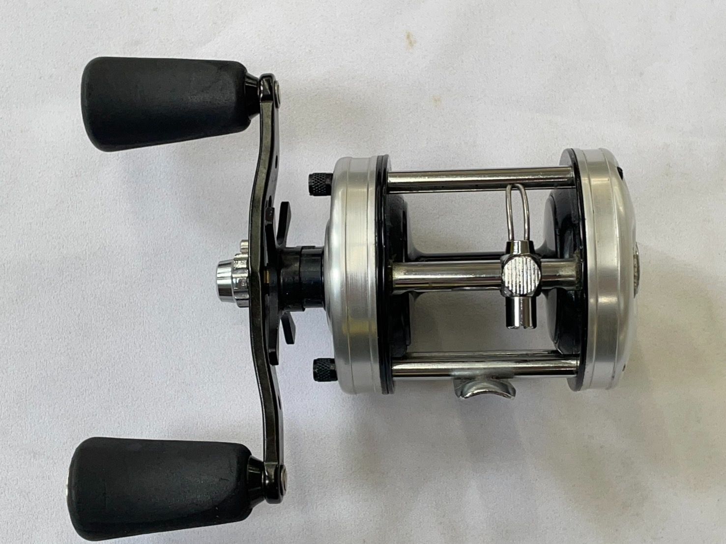 ABU アンバサダー 5500C ABU アンバサダー5500C ＜＜ファクトリーチューン・ブラック