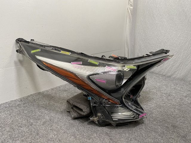 プリウス 50系/ZVW50/ZVW51/ZVW55 純正 前期 右 ヘッドライト/ランプ
