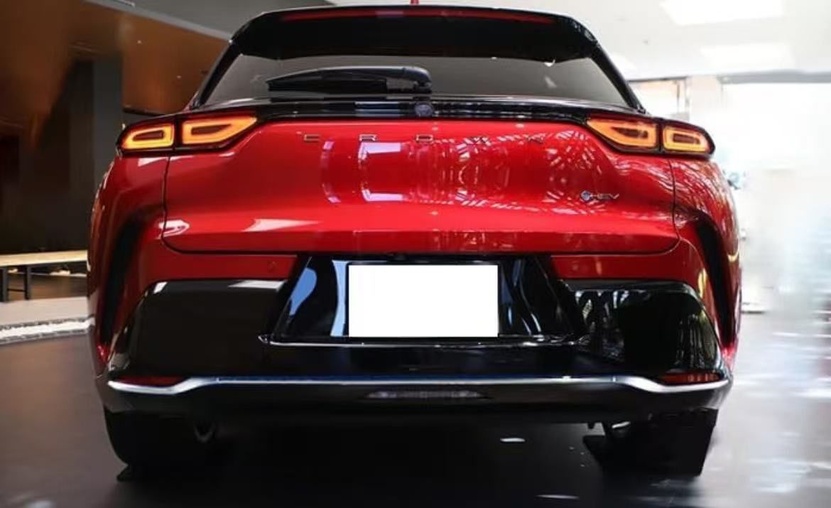 クラウンクスポーツ CROWN SPORT リアバンパーガーニッシュ