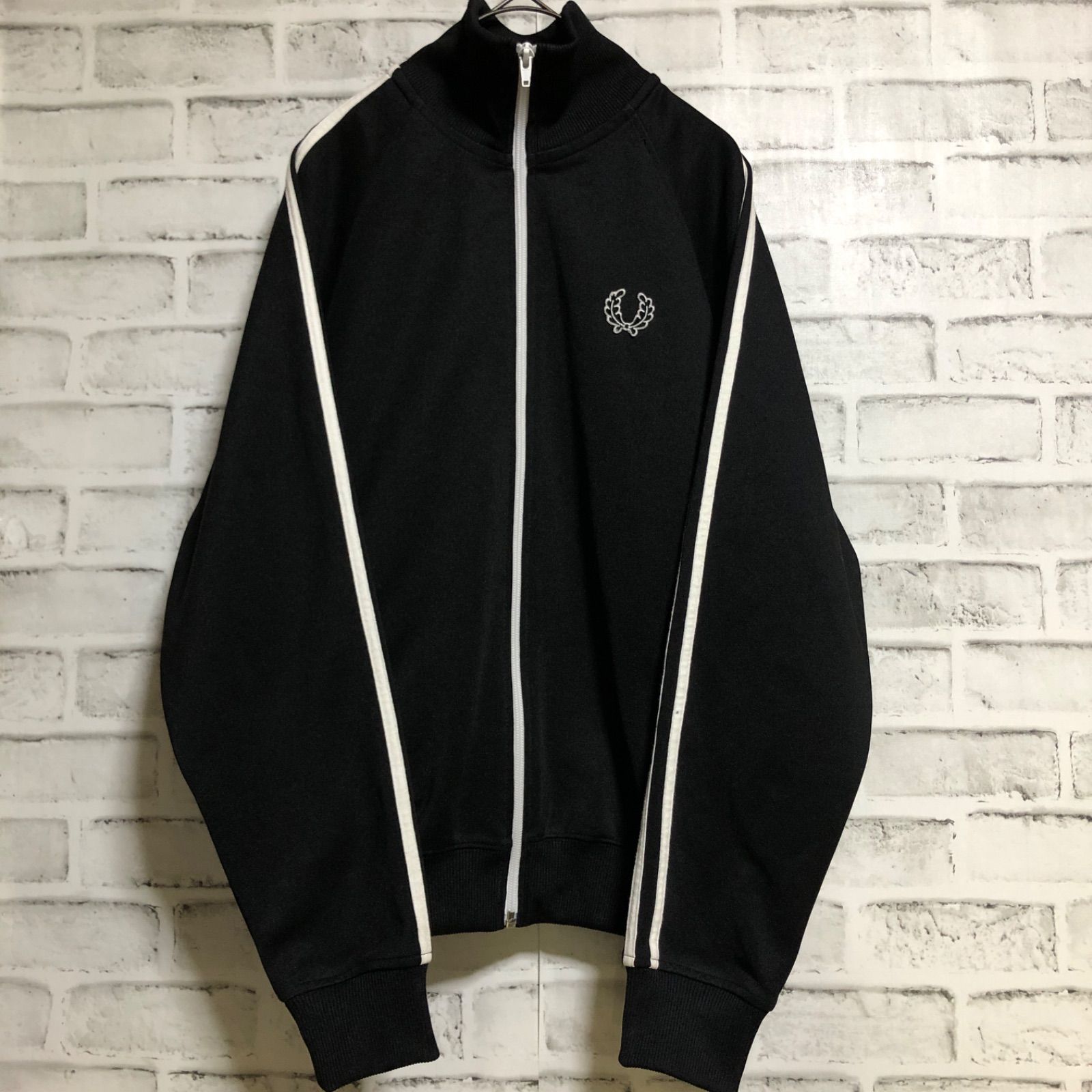 Fred Perry⭐️トラックジャケット/ジャージ 刺繍月桂樹 ブラック